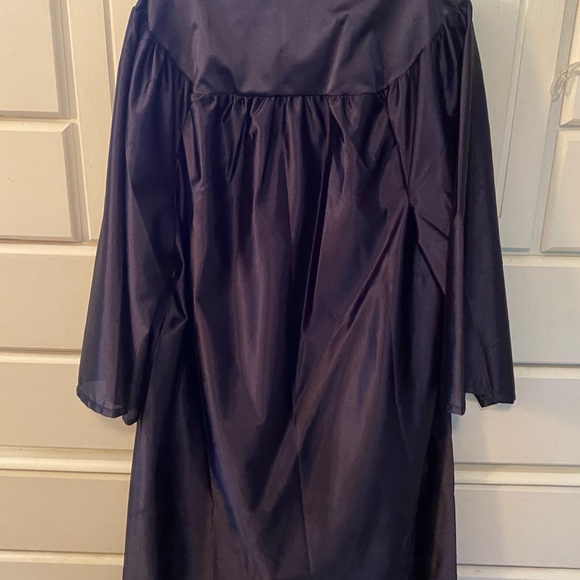 Graduation gown Navy 5’7” by Herff Jones - Picture 6 of 8